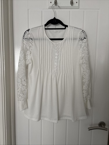 Women white unbranded button - white,